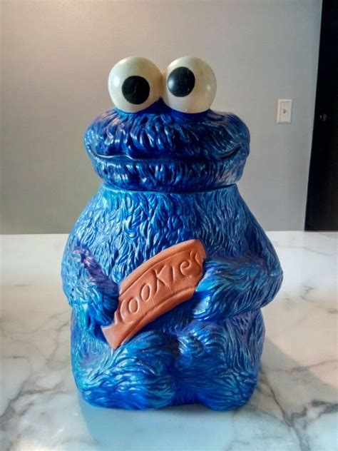 Heres 9 Super Cute And Unique Vintage Cookie Jars For Sale Online
