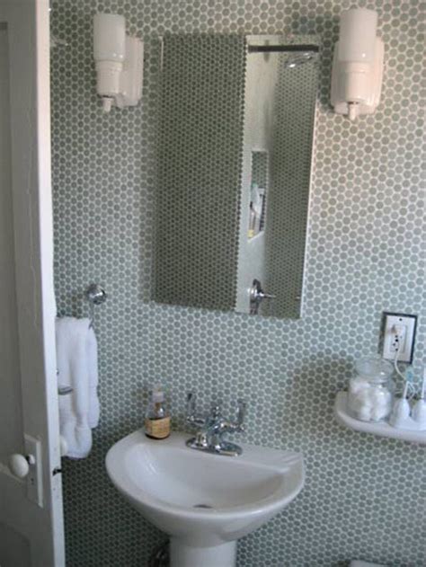 An attractive alternative to traditional victorian floor tiles, these beautiful mosaic floor tiles are an penny tiles bathroom floor. Penny round tiles