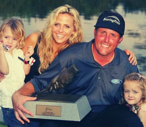 She is the eldest daughter of the pair and we have to say, a very lucky child to have such a devoted father. Amy Mickelson Wiki Phil Mikelson Wife, Age, Height, Kids, Net Worth, Bio