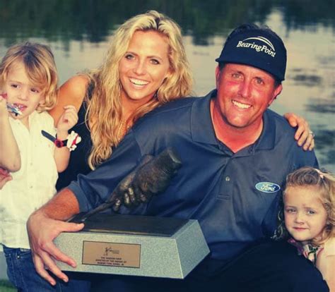 That week, amy mickelson lent a hand to clarke. Amy Mickelson Wiki Phil Mikelson Wife, Age, Height, Kids ...