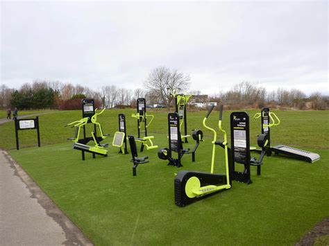outdoor fitness equipment in 2022 speeltuin landschapsarchitectuur handwerk