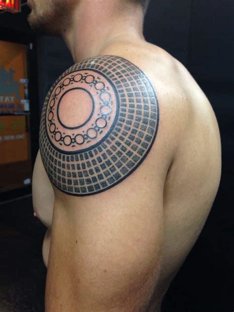 Aug 06, 2021 · for starters, leg tattoos for guys are easy to cover up with slacks or jeans at the office. Shoulder Tattoos For Men - Designs on Shoulder for Guys