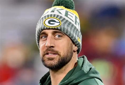 Aaron rodgers — return of the king. Aaron Rodgers Net Worth 2020, Bio, Age, Height, Wife, Kids, Girlfriend, Dating, Religion, Rumors ...