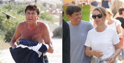 Lei era andata con amici comuni ad assistere alla gara sugli spalti, lui era a. Gianni Morandi, vacanze da superman | People