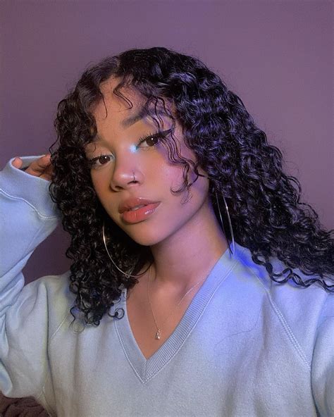 🥶 Keeahwah ☽ Kiara 𖤐 Media Photos Videos In 2020 Light Skin Girls Curly Girl Hairstyles