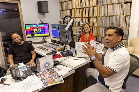 Inside The DMV’s New Spanish Radio Station | DCist
