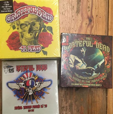 Three Cd Boxes Of The Grateful Dead With Booklets Catawiki