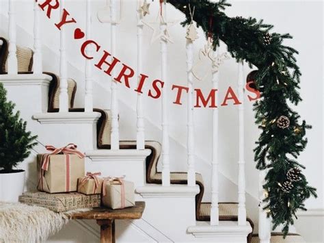 20 Easy Christmas Decorating Ideas  Pop Talk  SwatchPop!