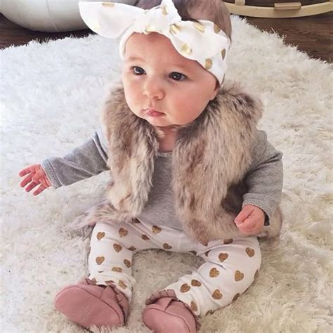 Babies In Cute Outfits Photos Cantik