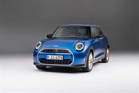 MINI Cooper S 5 Door 06 2024 Favoured Trim Body Colour Icy Sunshine Blue Interior Vescin