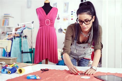 Fashion Designer Salary How To Become Job Description And Best Schools