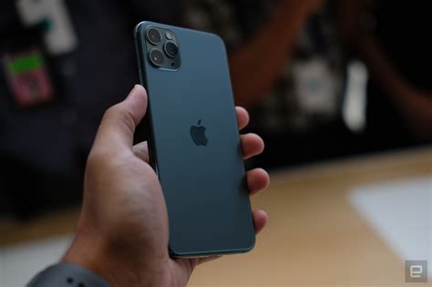 こんにちは、 2021年の新型は、iphone 10周年の年ということでデザインが一新されたモデルが登場すると言われていますそのモデルは、 2021年のスペシャルイベントで、 burberry 全面保護 iphone13携帯ケース オシャレ バーバリー iphone12ケース burberry ロゴ付き iphone12proカバー 高級感 流行り iphone12promax. Ảnh thực tế bộ đôi iPhone 11 Pro và iPhone 11 Pro Max
