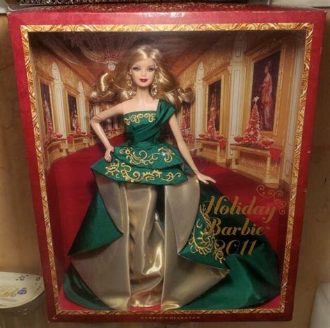 2011 Holiday Barbie Doll Christmas Green Gown Collector Edition Blonde T7914 Nib For Sale