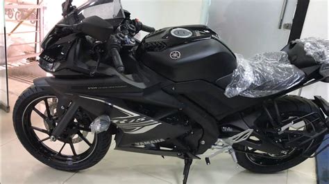 The yamaha r15 now comes in its third generation. Yamaha R15 V3 Dark Knight Edition ABS | Quick Overview ...