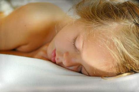 5 Useful Hygiene Tips For A Healthier Bedtime Routine