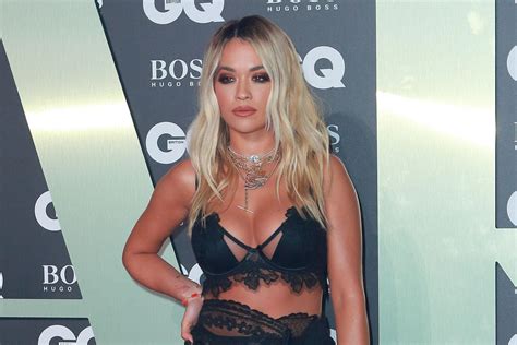 Rita Ora raising funds for UNICEF with afternoon tea ...