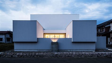 Courtyard House In Shiga Japan By Kouichi Kimura Yatzer