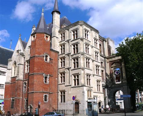 Get the latest lille news, scores, stats, standings, rumors, and more from espn. Palais Rihour (Lille, 1473) | Structurae