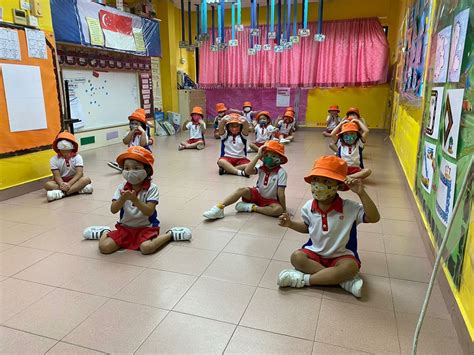Pcf sparkletots @ punggol east blk 187b. Stories #5: Delivering of Smile Packs & SSDB Zoom Finale ...