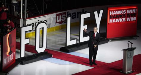Chicago Blackhawks Beloved Announcer Pat Foley Calls Last Hockey Game 247 News Around The World