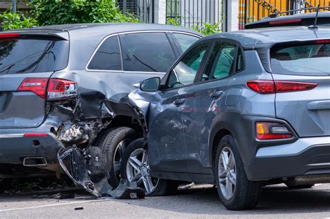 Wisconsin Crash Report: 5 injured in multi-vehicle crash on Hwy. 60 in