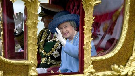 20 Unusual Facts You Never Knew About The Queen Travel Tomorrow