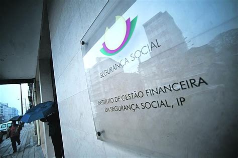 A segurança social (segurança social ou caixa) sistema em portugal é administrado pelo estado e, em princípio, se aplica a todos os indivíduos que trabalham. Dirigente da Segurança Social suspeita de se apropriar de ...