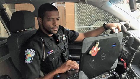 Riviera Beach police join cell network for first responders