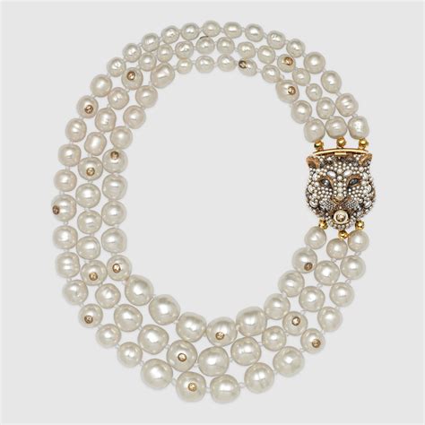 Layered Pearl Necklace With Feline Closure Gucci Fashion Necklaces