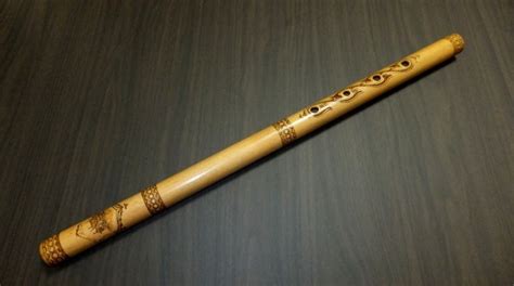 Alat musik tiup banyak jenisnya banyak juga bahan dasarnya, ada yang terbuat dari kayu dan bambu untuk instrumen tradisional. 44 Gambar Alat Musik Tradisional Indonesia Serta Daerah Asal - Satu Jam