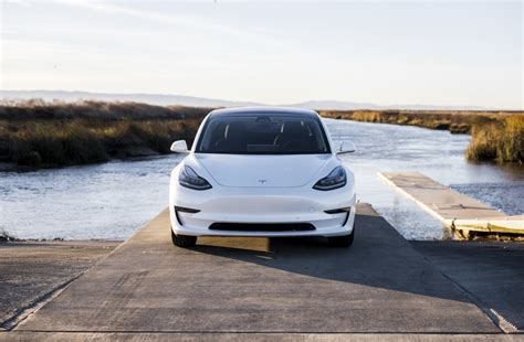 Tesla model 3 technical specifications and fuel economy