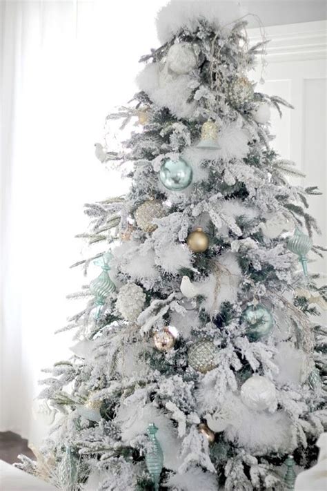25 Snowy Christmas Home Decor Ideas Digsdigs