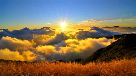 Download Horizon Sunbeam Sunshine Sun Cloud Mountain Nature Sunrise Hd