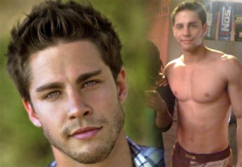 Themoinmontrose South African Actor Dean Geyer Is Today