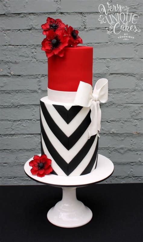 Your super bowl party just got a little sweeter! Wedding Ideas by Colour: Red Wedding Cakes | CHWV