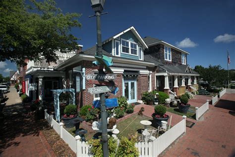 Outer banks, as the name might suggest, is set in and among the barrier islands of north carolina other reports mentioned that filming took place in downtown charleston and the city's galliard center. North Carolina: Outer Banks - The Mother List
