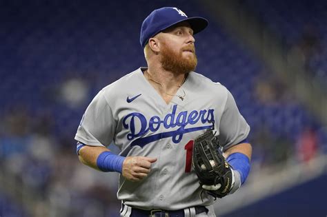 Justin Turner Eager To Play For Red Sox Manager Alex Cora Who He Pinch