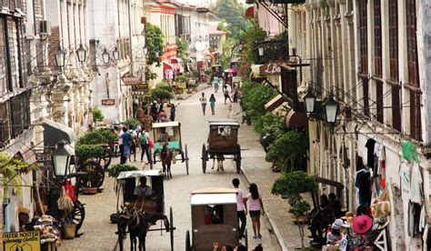 Vigan City Vigan Destinations Vigan City Tourist Spots Calle