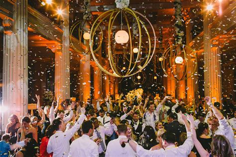 Wedding Reception Ideas How To Keep Guests Energized Inside Weddings