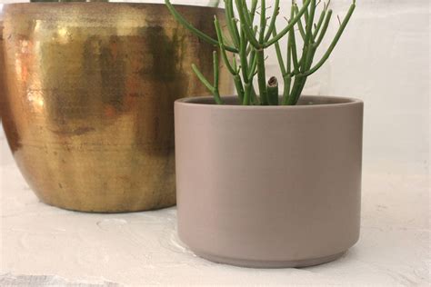 Check spelling or type a new query. Gainey Ceramics California Mid Century Modern Planter Pot