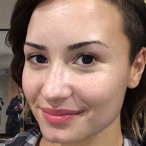 celebrating latina life in style demi lovato is the definite master of no makeup selfies