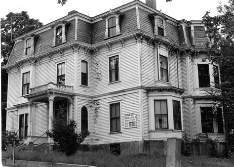 Beware of rental ad scams: Goddard House (Worcester, Massachusetts) - Wikipedia