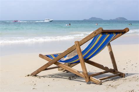 Kickback Beach With These 7 Different Beach Chairs