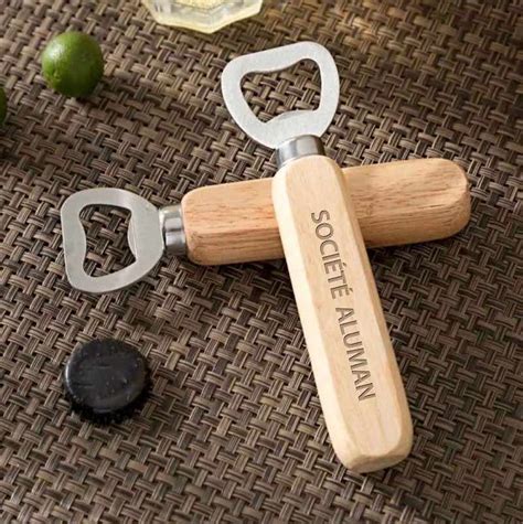 Check spelling or type a new query. 10 idées originales de cadeaux d'affaires - DrawYourBeer