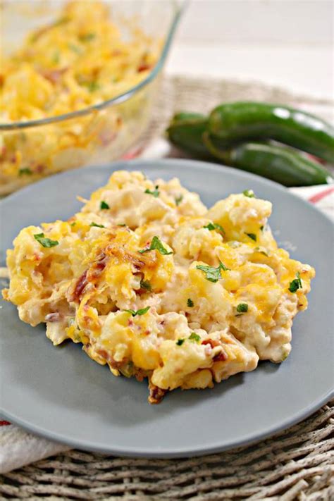 This cauliflower mac and cheese is surprisingly addictive. EASY Keto Cauliflower Mac and Cheese! Low Carb Jalapeno ...