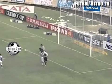O campeonato argentino, primera división, é a principal competição entre clubes de futebol desse país.entre as temporadas 1990/1991 e 2011/2012, o campeonato era dividido em dois torneios por temporada, o torneo apertura, disputado na primeira parte do ano, e o torneo clausura, disputado na segunda metade, e o campeão de cada um desses torneios era considerado campeão argentino, ou seja. Godoy Cruz 1 vs Banfield 1 CLAUSURA 2009 Sigali, Santiago ...