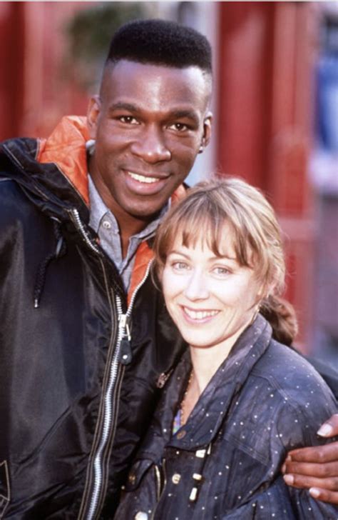 Eastenders Lindsey Coulson Proud As She Recalls Playing Soaps First Mixed Race Couple In