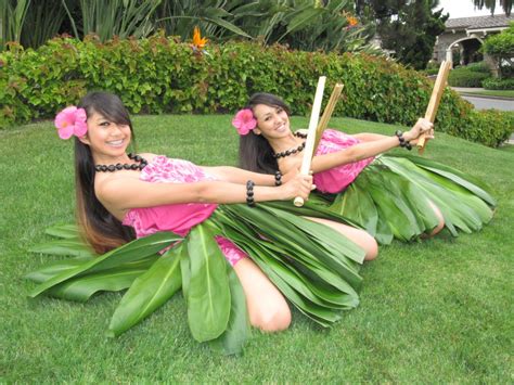 The Difference Between The Hula And Tahitian Dance Tahiti Dance Online
