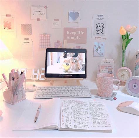 Pink Desk Aesthetic Organisierter Schreibtisch Zimmer Schreibtisch