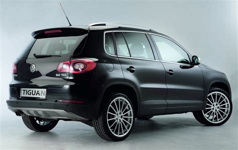 A stylish, versatile compact suv that can fit your friends. Volkswagen Gears Up the Tiguan SUV with New Line of ...